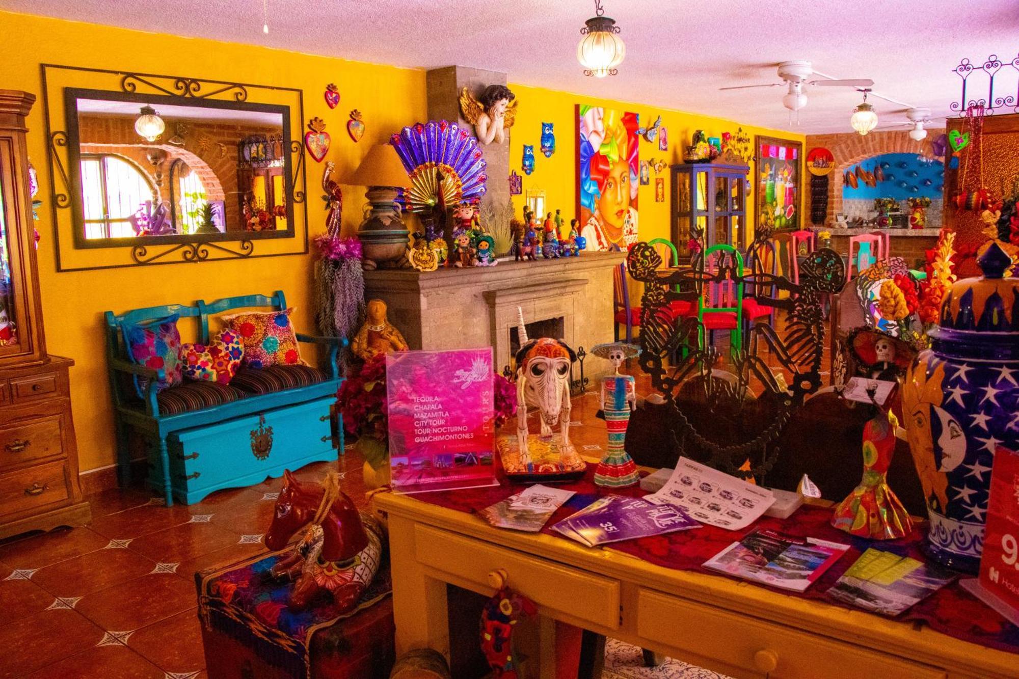 Posada Margaritas Tlaquepaque Bagian luar foto