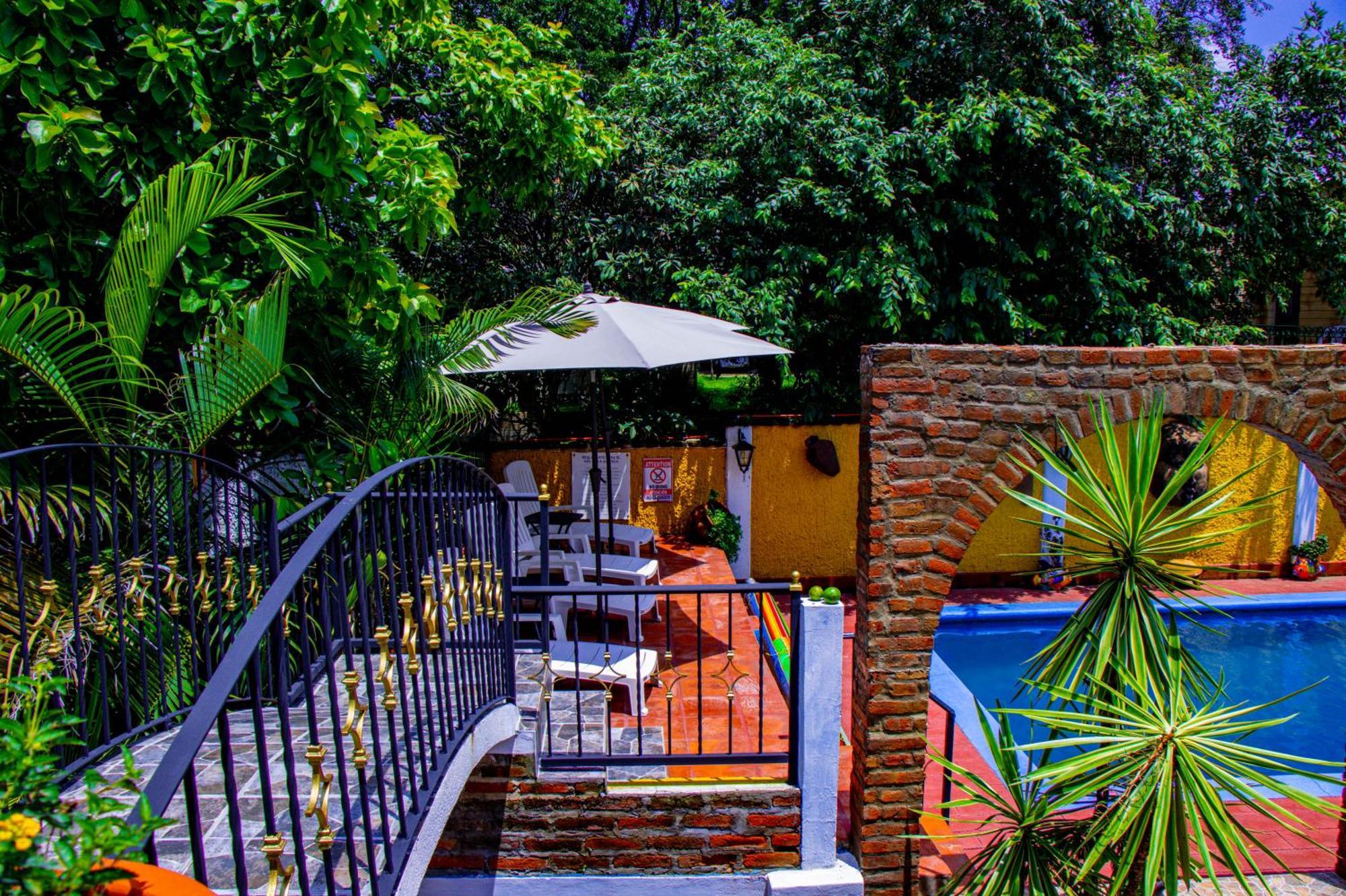 Posada Margaritas Tlaquepaque Bagian luar foto