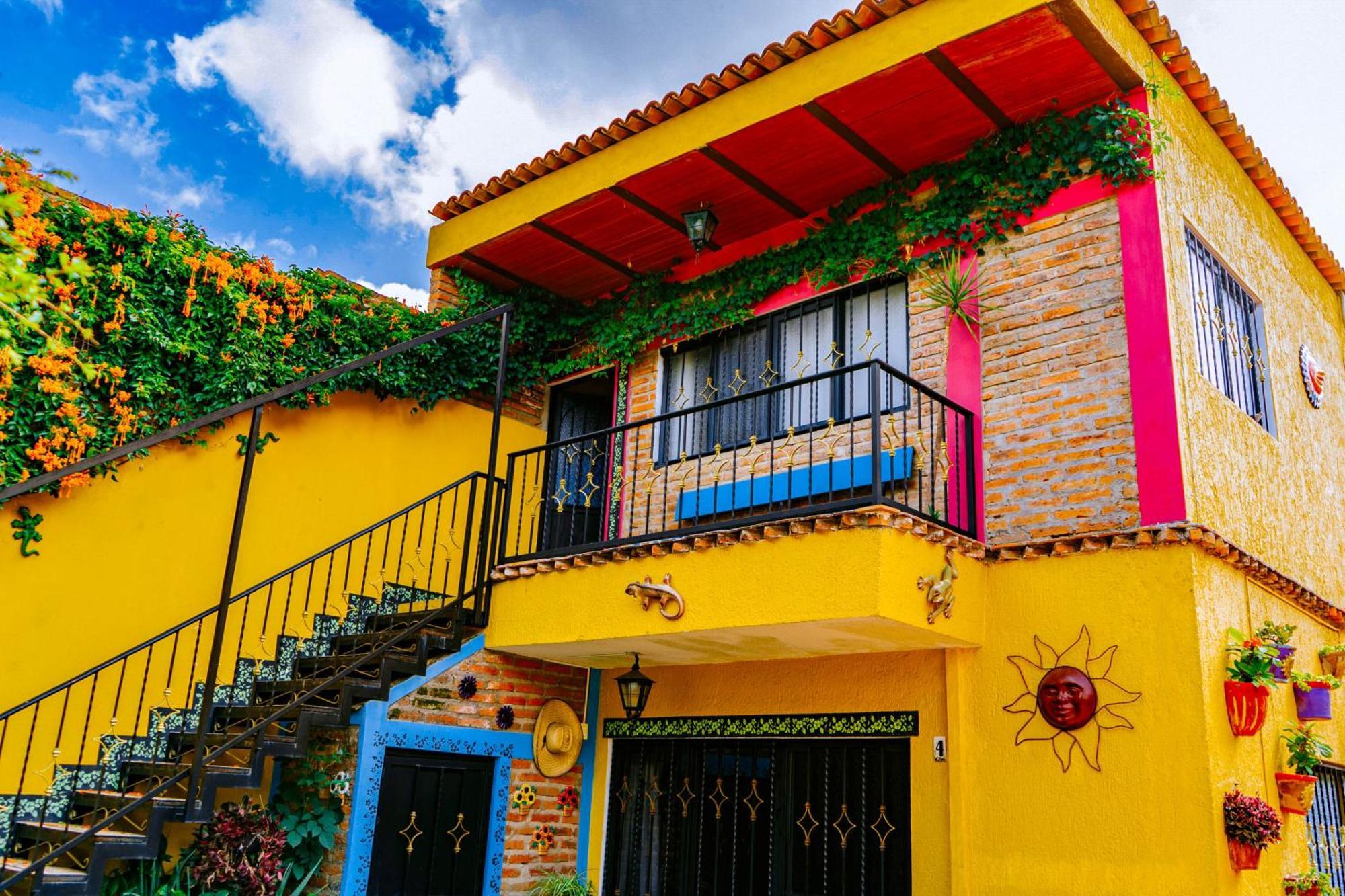 Posada Margaritas Tlaquepaque Bagian luar foto